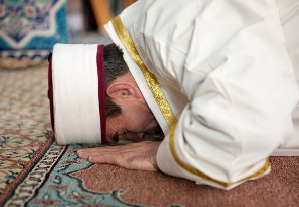 The prayer (Namaz) course